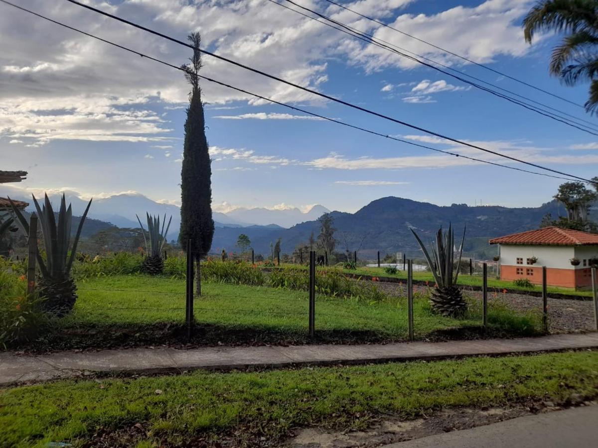 Hotel Vista Farallones Jardín Esterno foto